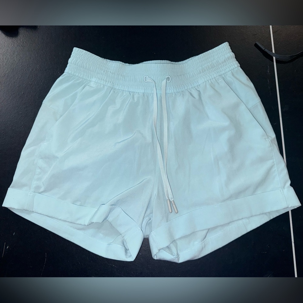 Lululemon Light Blue Spring Break Away Short 4-way Stretch 3" Inseam